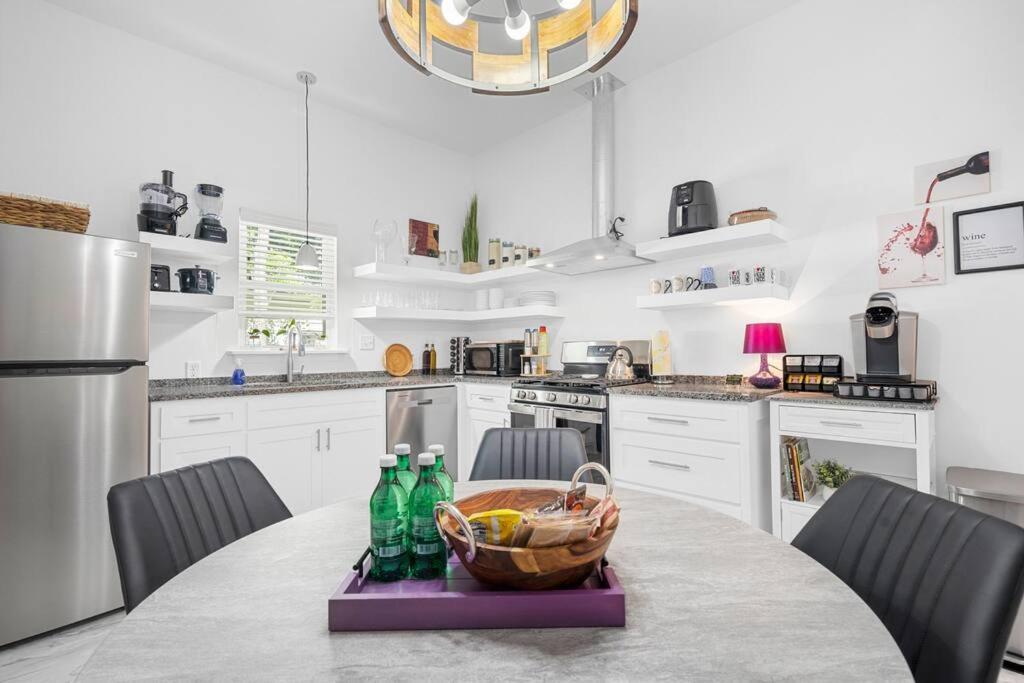 Vineyard Cottage-Pet Friendly & Walk To Oaklawn! Hot Springs Eksteriør bilde